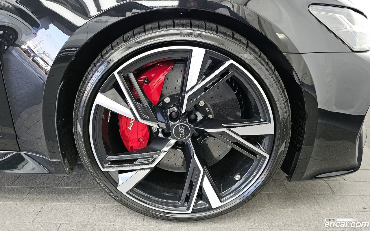 Audi RS6 2024 — 2