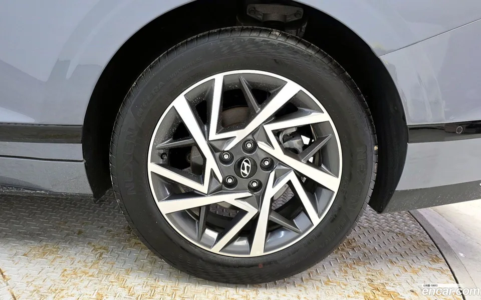 Hyundai Grandeur 2.5 2WD 2024 — миниатюра 2