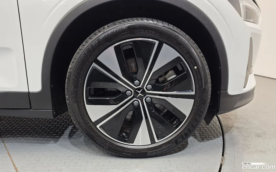 Polestar Polestar 2 2023 — миниатюра 2