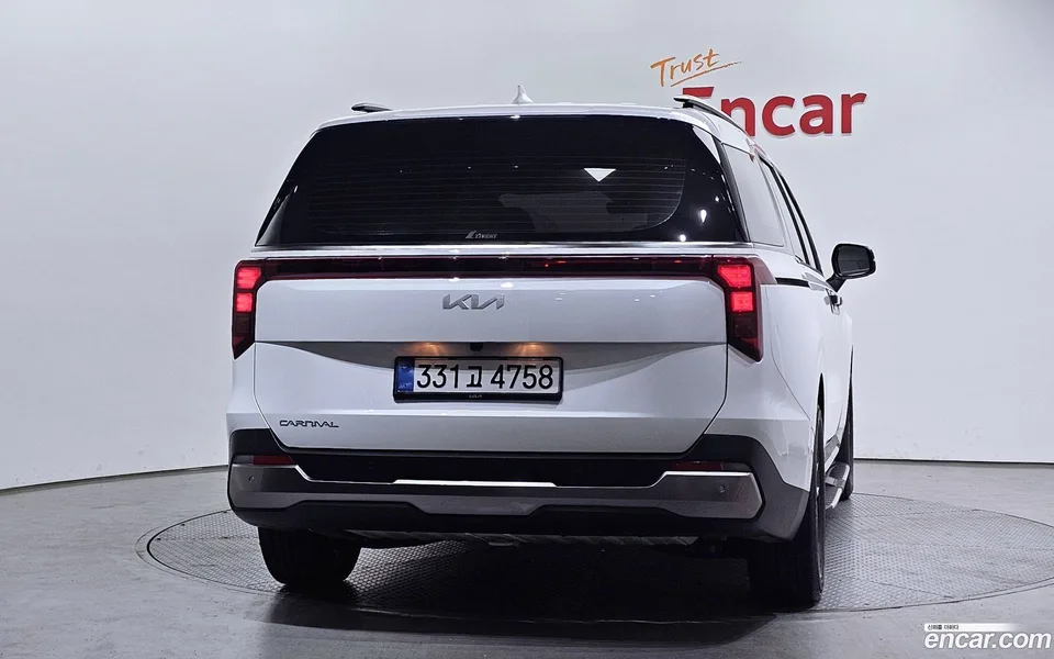 Kia Carnival 9 2025 — миниатюра 4