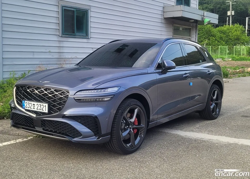 Genesis GV70 3.5T AWD 2025 — фото 1, купить с доставкой в Москву