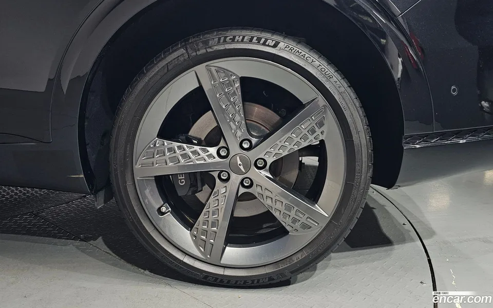 Genesis GV70 2.5T AWD 2024 — миниатюра 2
