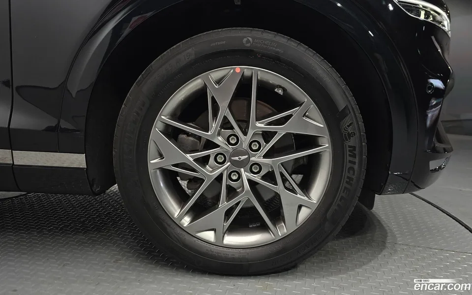 Genesis GV70 2.5T 2WD 2022 — миниатюра 2