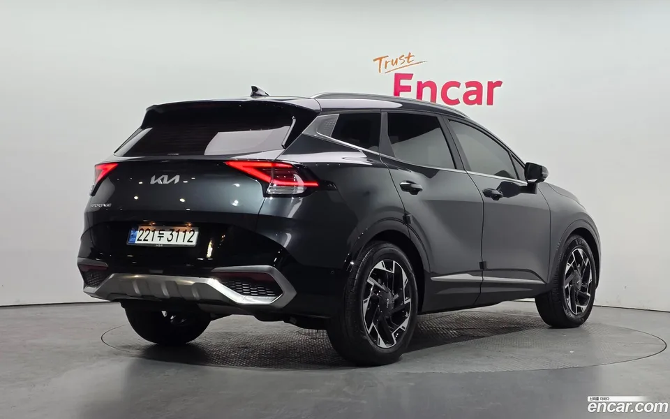 Kia Sportage 2.0 2WD 2022 — миниатюра 2