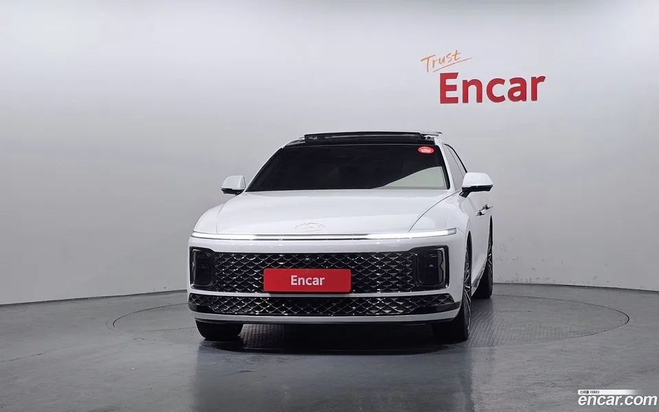 Hyundai Grandeur Hybrid 2023 — миниатюра 3