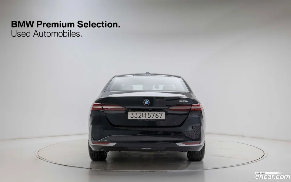 BMW 5 Series 520i 2025 — миниатюра 4