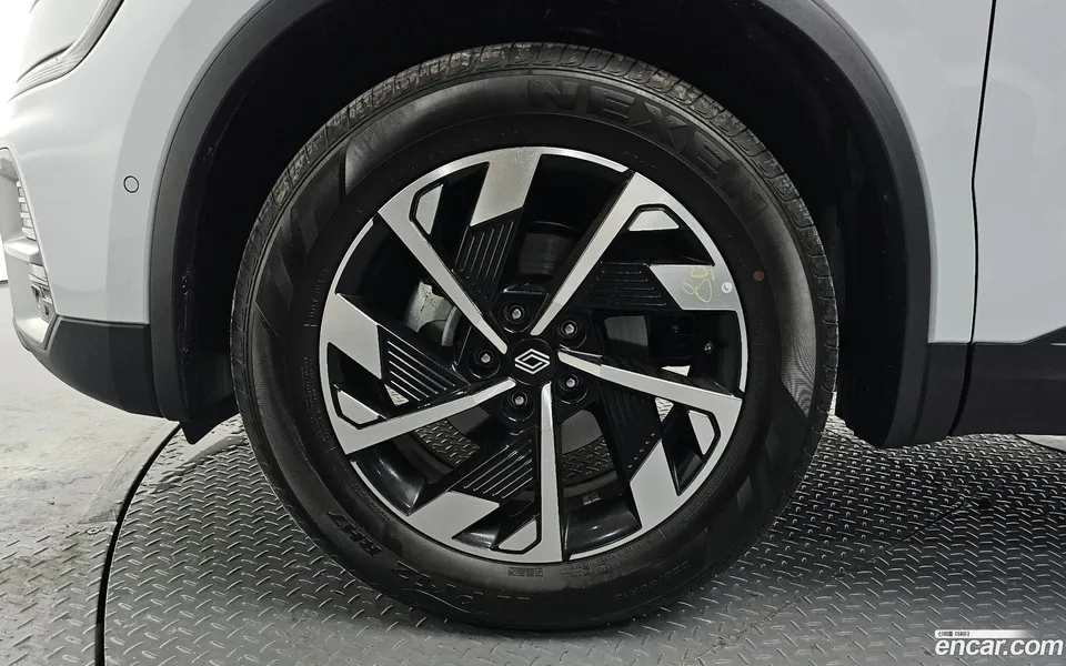 Renault Samsung QM6 2.0 GDe RE 2WD 2025 — миниатюра 5