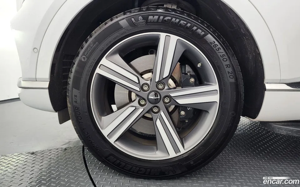 Genesis GV80 Coupe 2.5T AWD 2023 — миниатюра 2