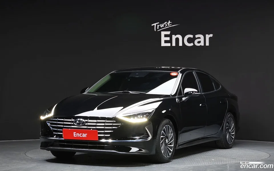 Hyundai Sonata Hybrid 2023 — фото 1, купить с доставкой в Москву