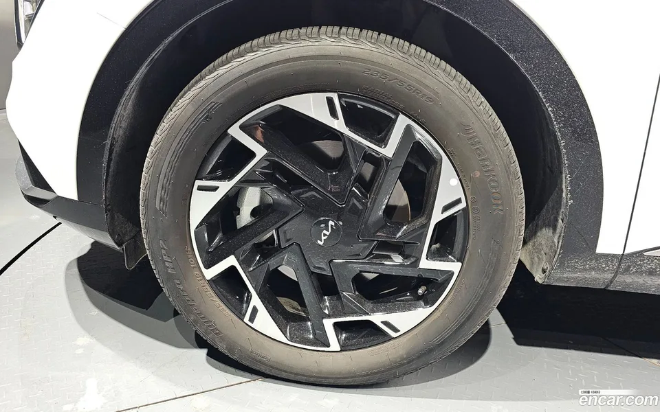 Kia Sportage 1.6 2WD 2023 — миниатюра 2