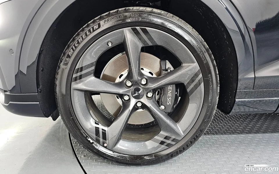 Genesis GV70 2.5T AWD 2024 — миниатюра 2