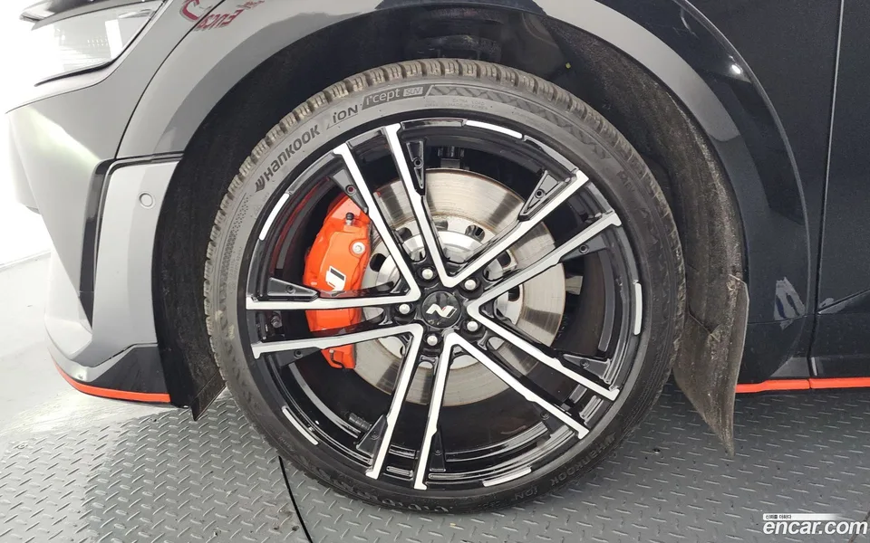 Hyundai Ioniq 5 N 2025 — миниатюра 4