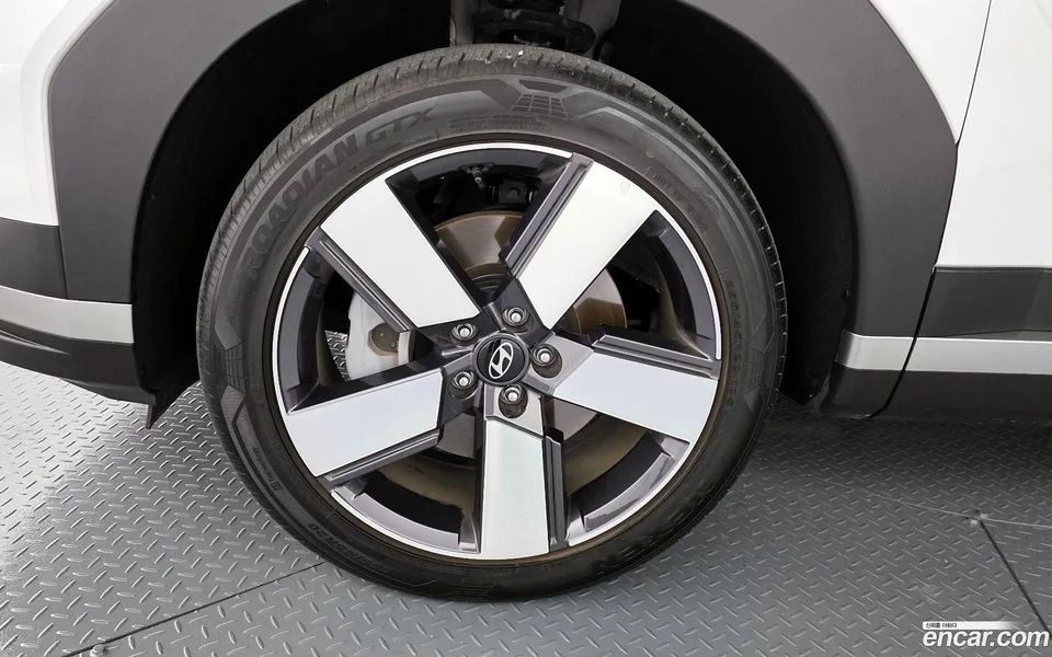 Hyundai SantaFe 2.5T 2WD 2024 — миниатюра 2