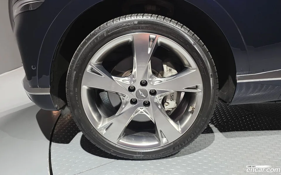 Genesis GV80 2.5T AWD 2023 — миниатюра 2