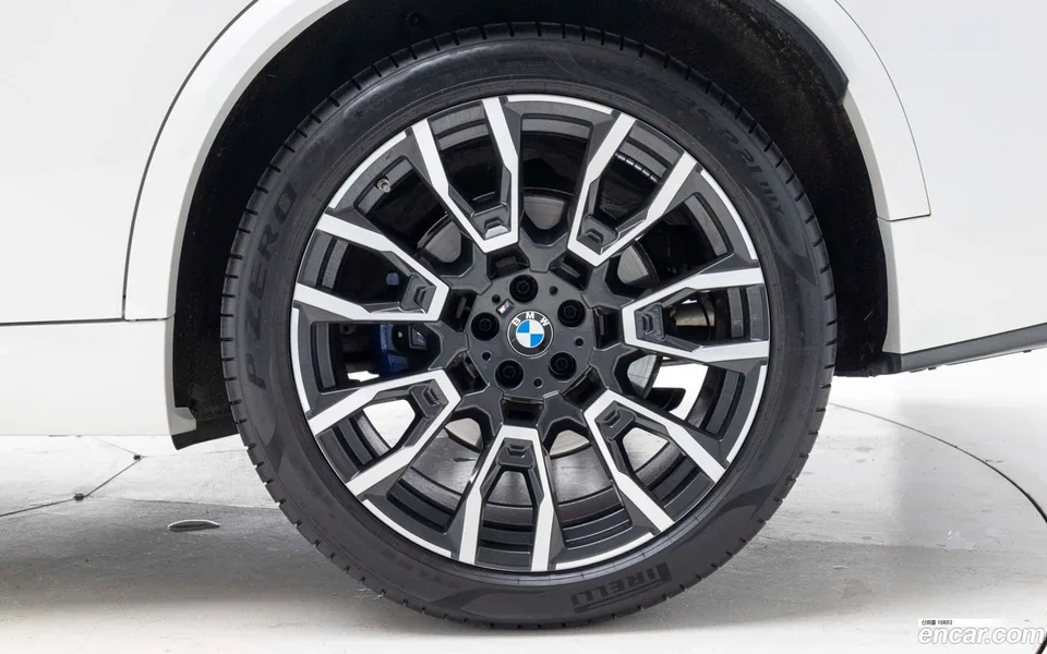 BMW X5 xDrive 40i M 2023 — миниатюра 5