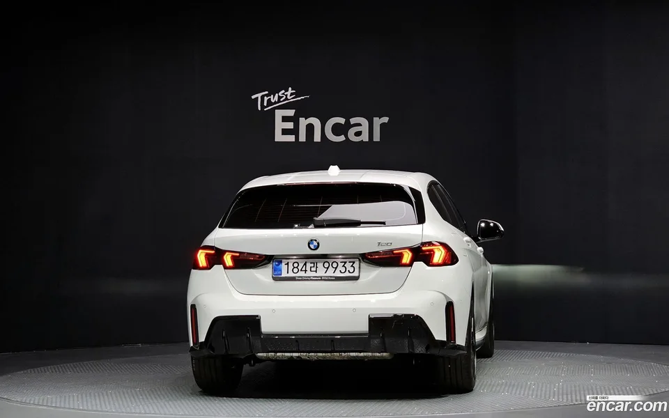 BMW 1 Series 120 M 2025 — миниатюра 4