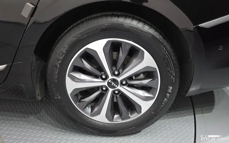 Kia K8 Hybrid 2022 — миниатюра 5