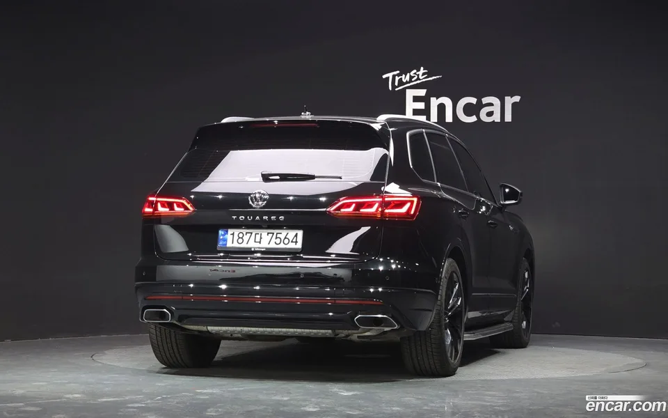 Volkswagen Touareg 3.0 TDI R-Line 2023 — миниатюра 4