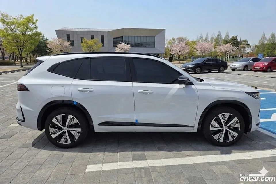 Renault Samsung Grand Koleos 1.5 E-TECH 2WD 2024 — миниатюра 3