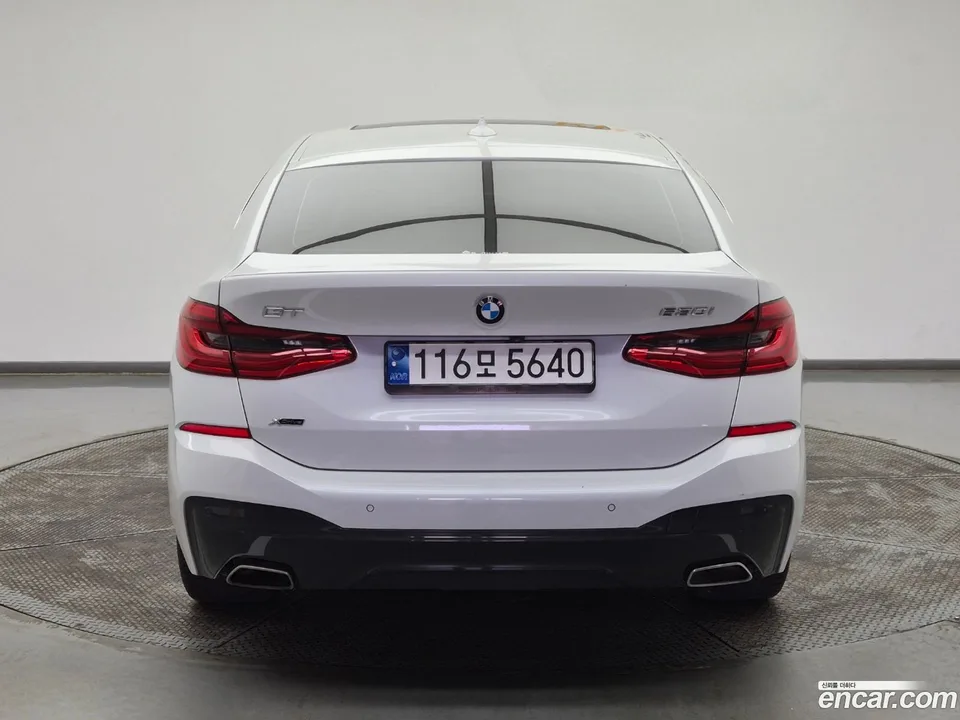 BMW 6 Series GT 630i xDrive M 2023 — миниатюра 3