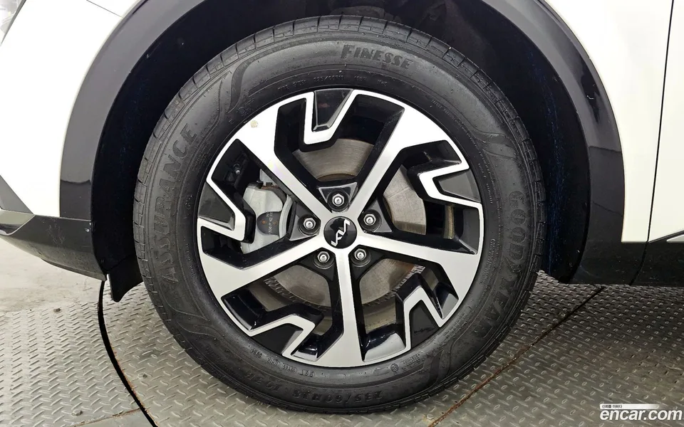 Kia Sportage Hybrid 2WD 2022 — миниатюра 2