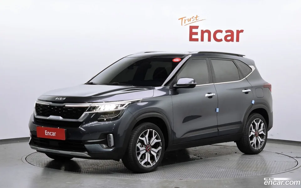 Kia Seltos 1.6 2WD 2022 — фото 1, купить с доставкой в Москву