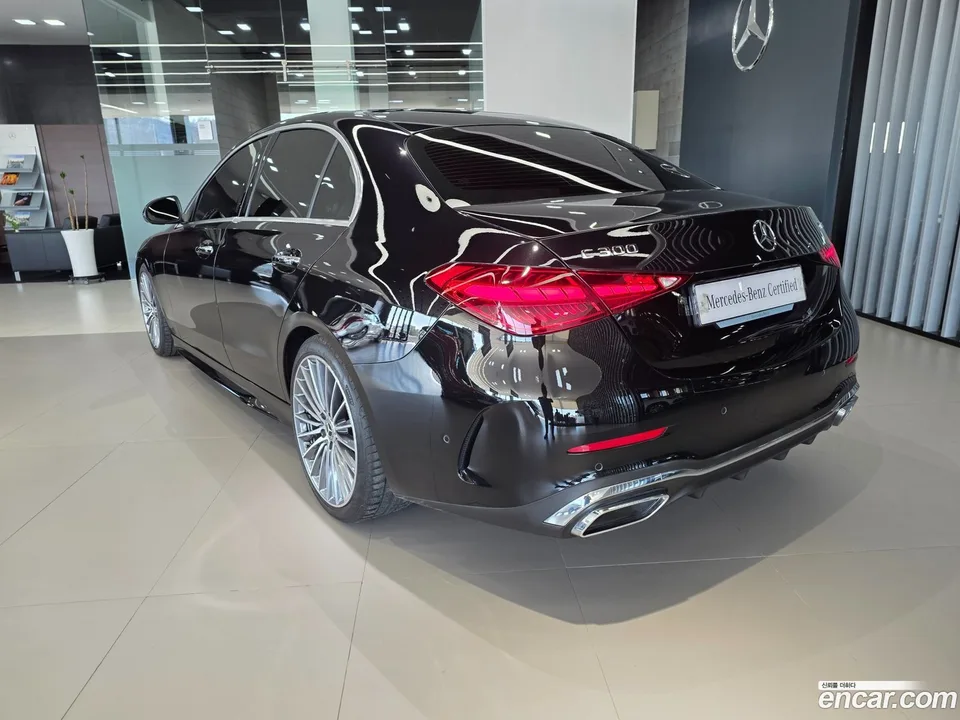 Mercedes-Benz C-Class C300 4MATIC AMG Line 2024 — миниатюра 2