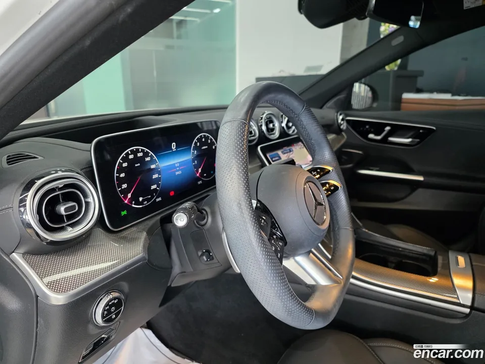 Mercedes-Benz C-Class C300 4MATIC AMG Line 2023 — миниатюра 2