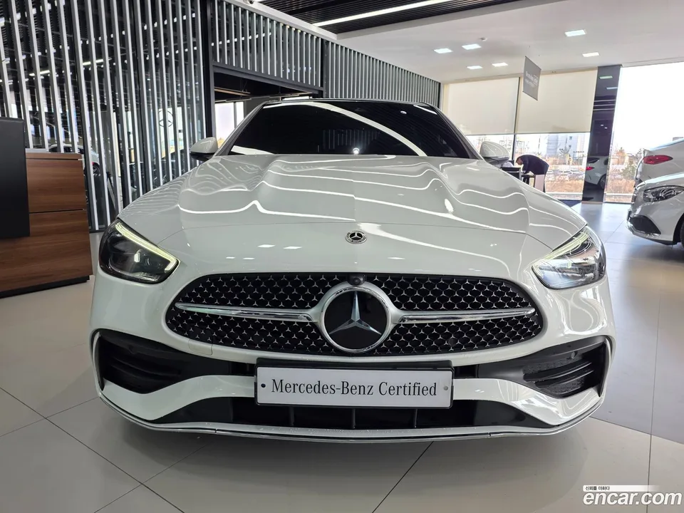 Mercedes-Benz C-Class C300 4MATIC AMG Line 2023 — миниатюра 3