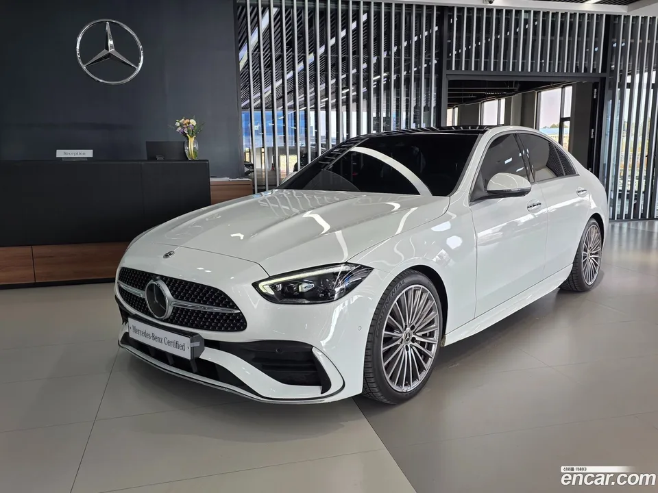 Mercedes-Benz C-Class C300 4MATIC AMG Line 2023 — фото 1, купить с доставкой в Москву