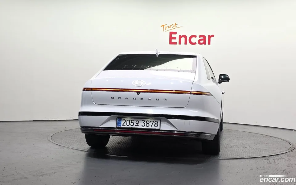 Hyundai Grandeur Hybrid 2024 — миниатюра 4