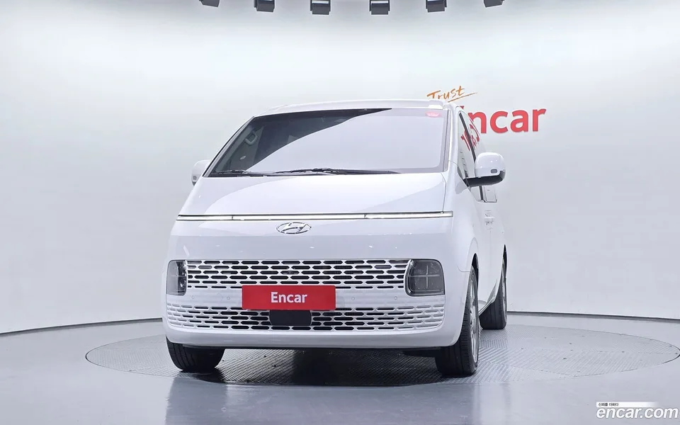 Hyundai Staria 4WD 9 2022 — миниатюра 3