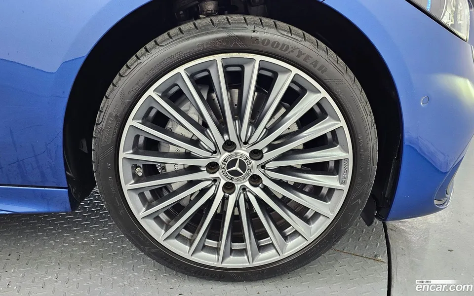 Mercedes-Benz C-Class C300 AMG Line 2022 — миниатюра 5