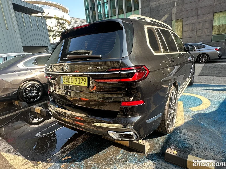 BMW X7 xDrive 40i M 6 2025 — миниатюра 4