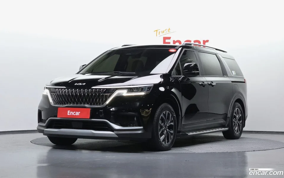 Kia Carnival 11 2022 — фото 1, купить с доставкой в Москву