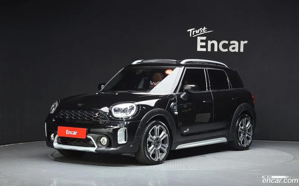 MINI Cooper S Countryman ALL4 2022 — фото 1, купить с доставкой в Москву