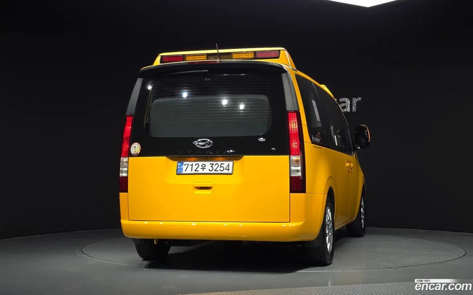 Hyundai Staria L3.5 2023 — миниатюра 4
