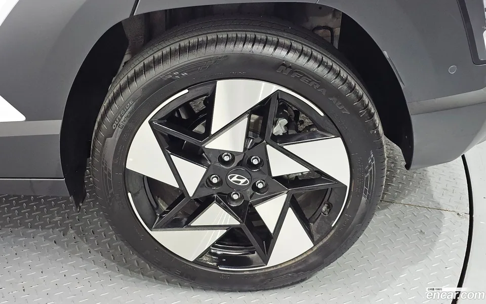 Hyundai Kona 1.6 2WD 2024 — миниатюра 2