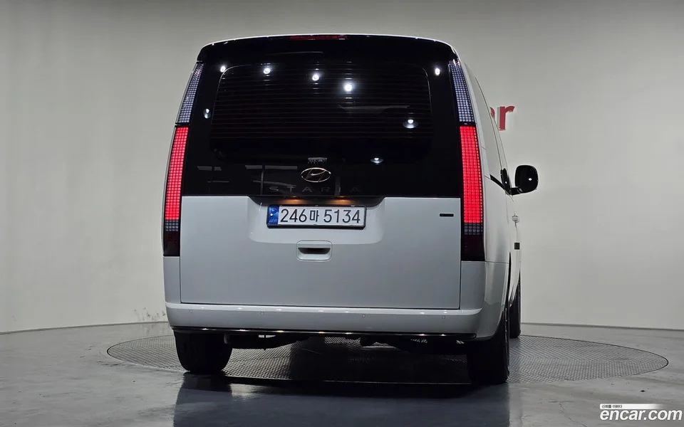 Hyundai Staria 4WD 9 2023 — миниатюра 4