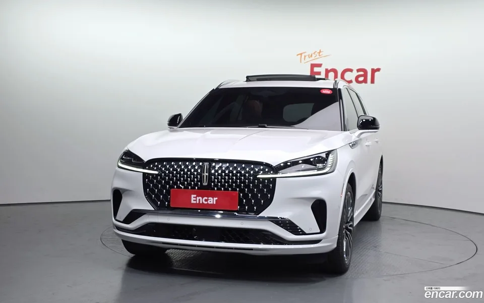 Lincoln Aviator 3.0 AWD 2024 — миниатюра 3
