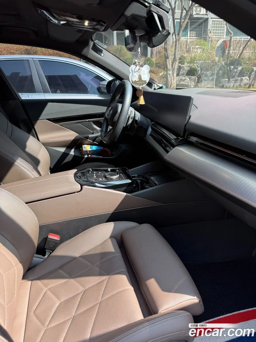 BMW 5 Series 520i M 2024 — миниатюра 5