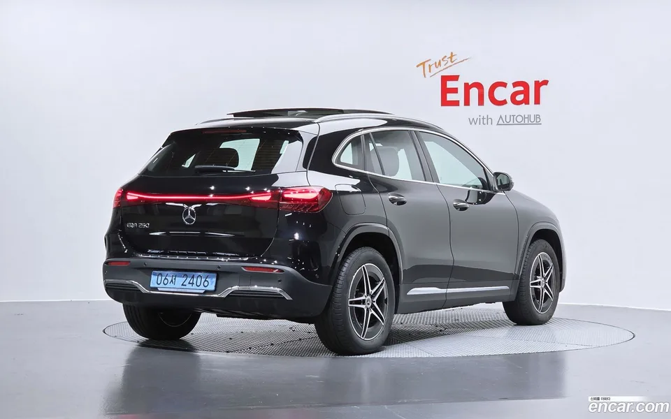 Mercedes-Benz EQA EQA250 AMG 2025 — миниатюра 2
