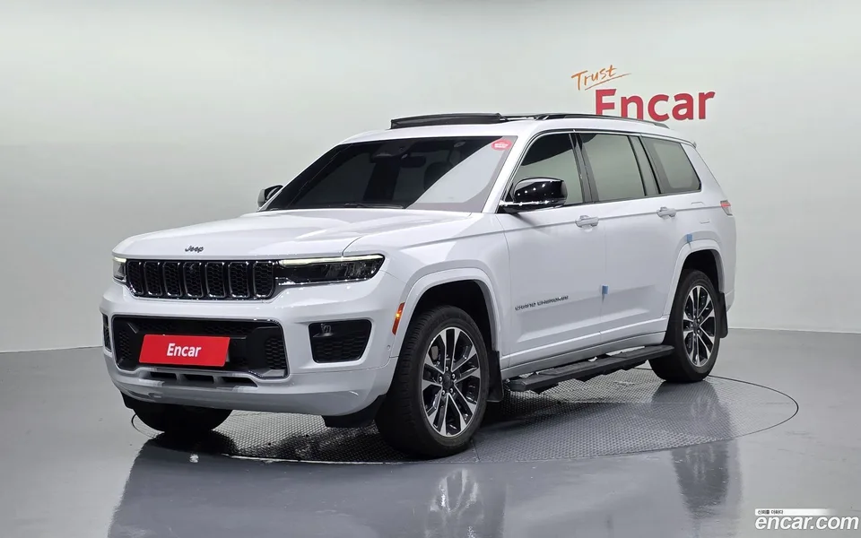 Jeep Grand Cherokee L 3.6 2022 — фото 1, купить с доставкой в Москву