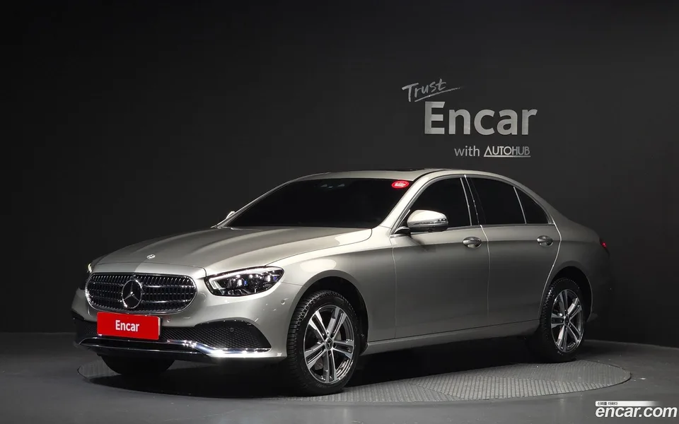 Mercedes-Benz E-Class E350 4MATIC 2022 — фото 1, купить с доставкой в Москву