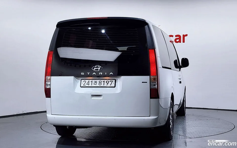Hyundai Staria 4WD 9 2022 — миниатюра 4