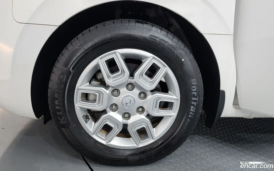 Hyundai Staria 4WD 9 2022 — миниатюра 5