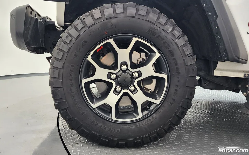 Jeep Wrangler 2.0 4 2022 — миниатюра 2