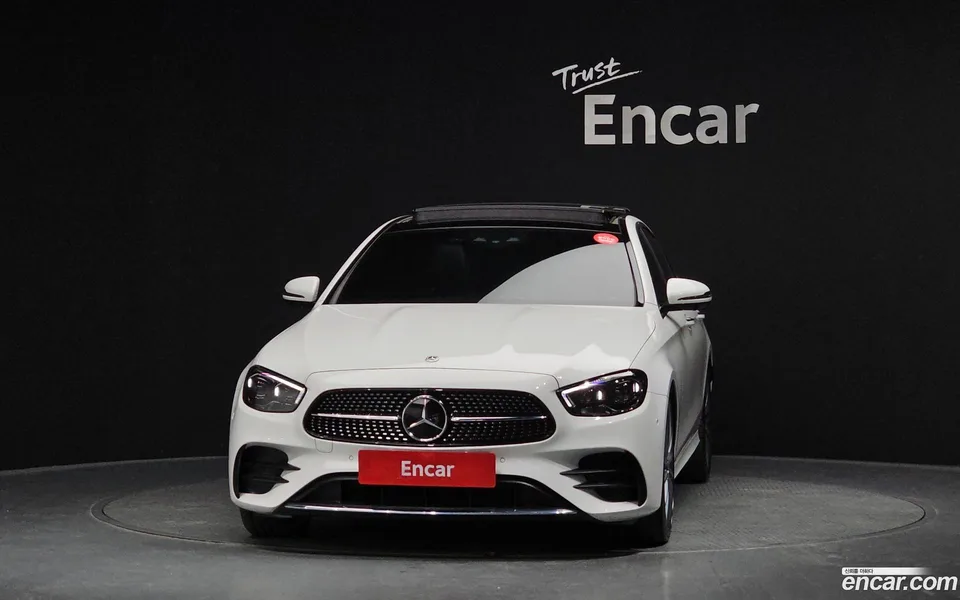 Mercedes-Benz E-Class E350 4MATIC AMG Line 2022 — миниатюра 3