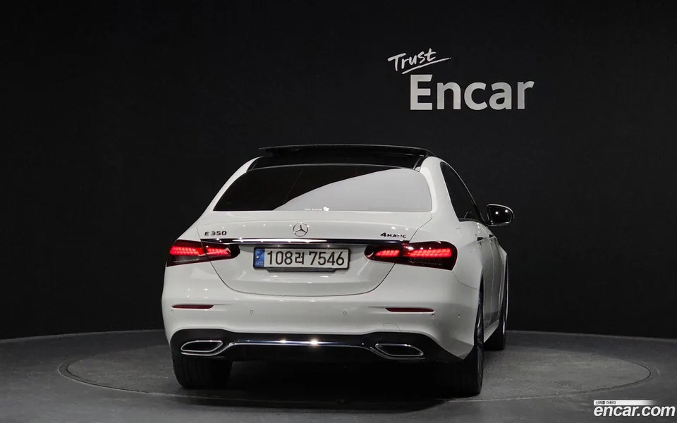 Mercedes-Benz E-Class E350 4MATIC AMG Line 2022 — миниатюра 4