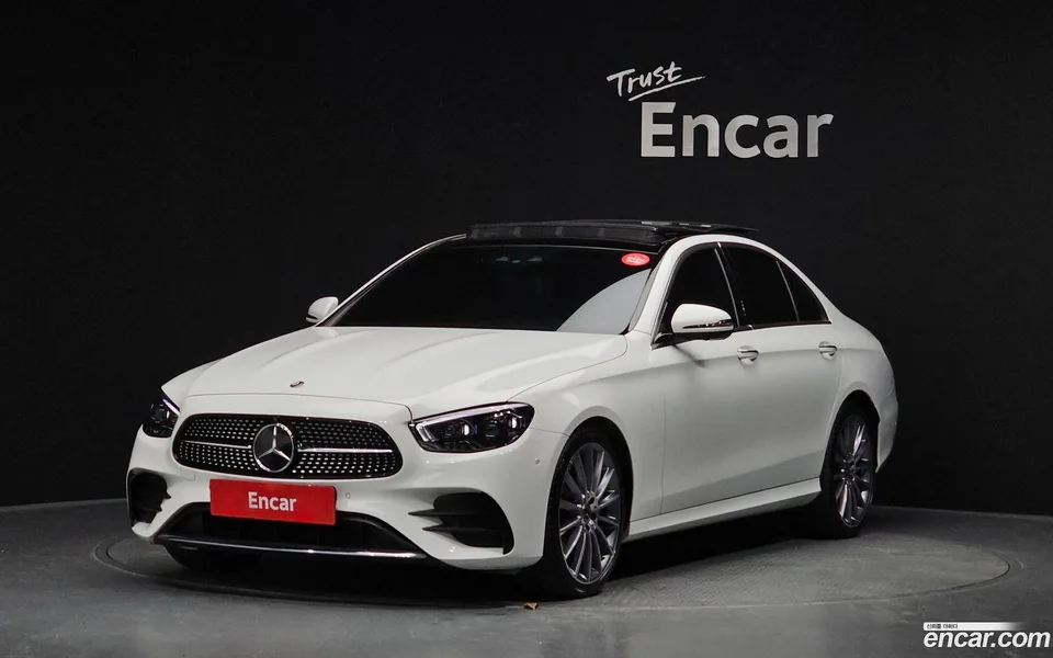 Mercedes-Benz E-Class E350 4MATIC AMG Line 2022 — фото 1, купить с доставкой в Москву